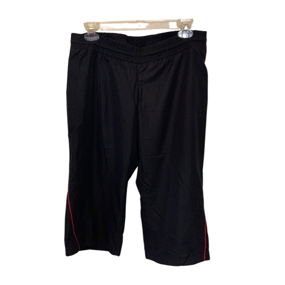 Nike the Athletic Dept. Wind Breaker Capri Pants - Picture 2 of 8